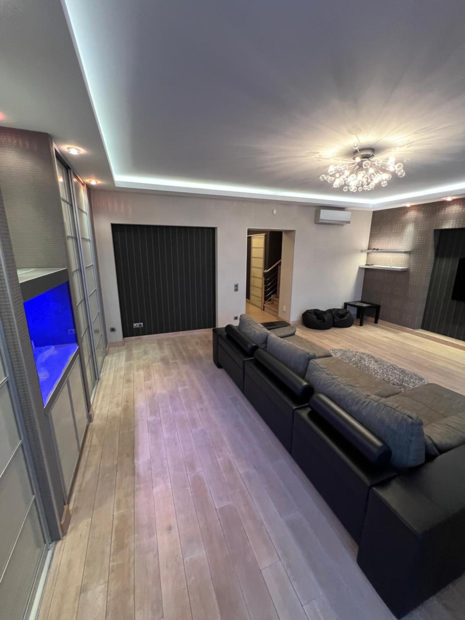 Apartment On Arkhipenka With Panorama View Lviv Buitenkant foto