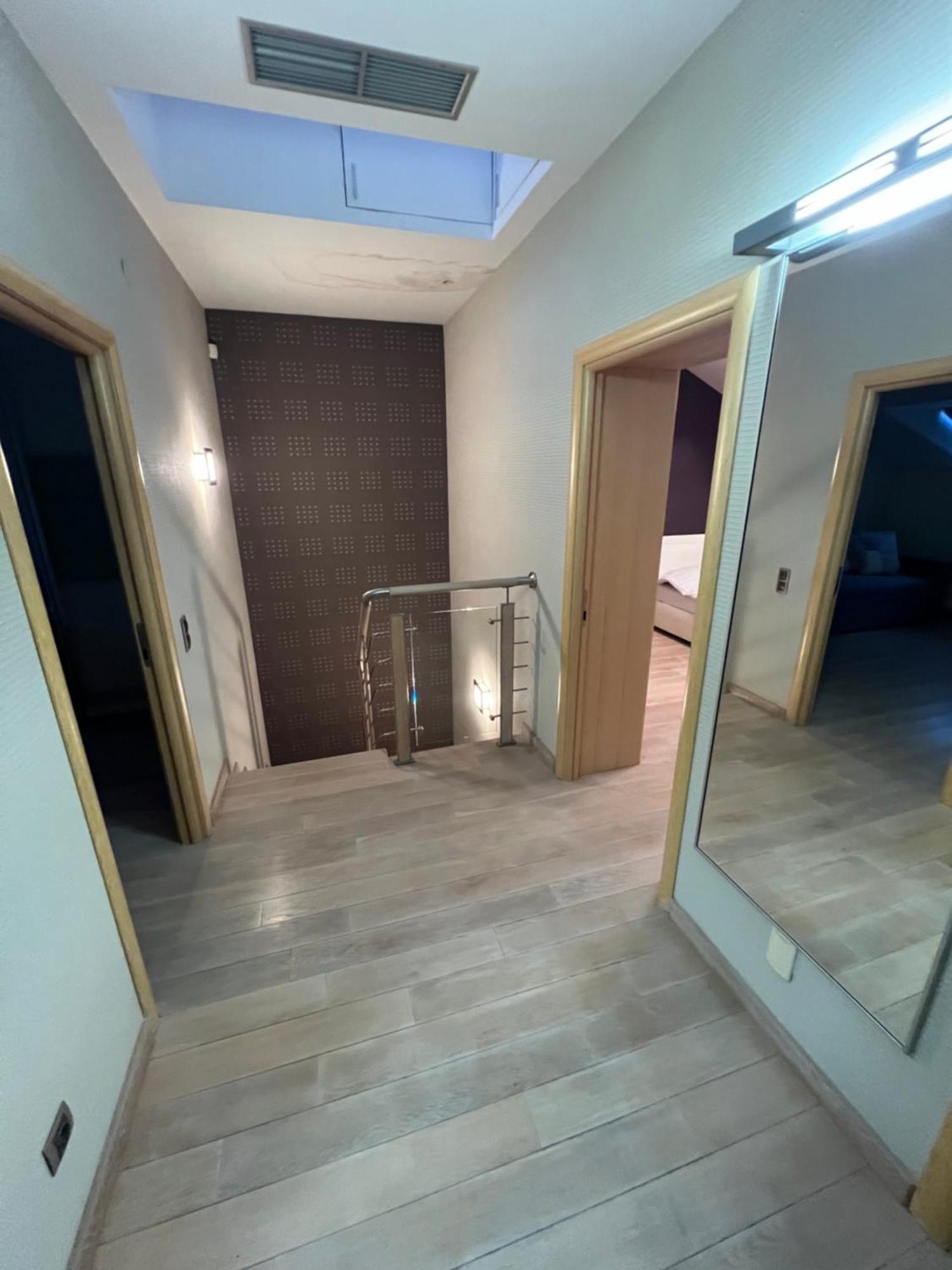 Apartment On Arkhipenka With Panorama View Lviv Buitenkant foto