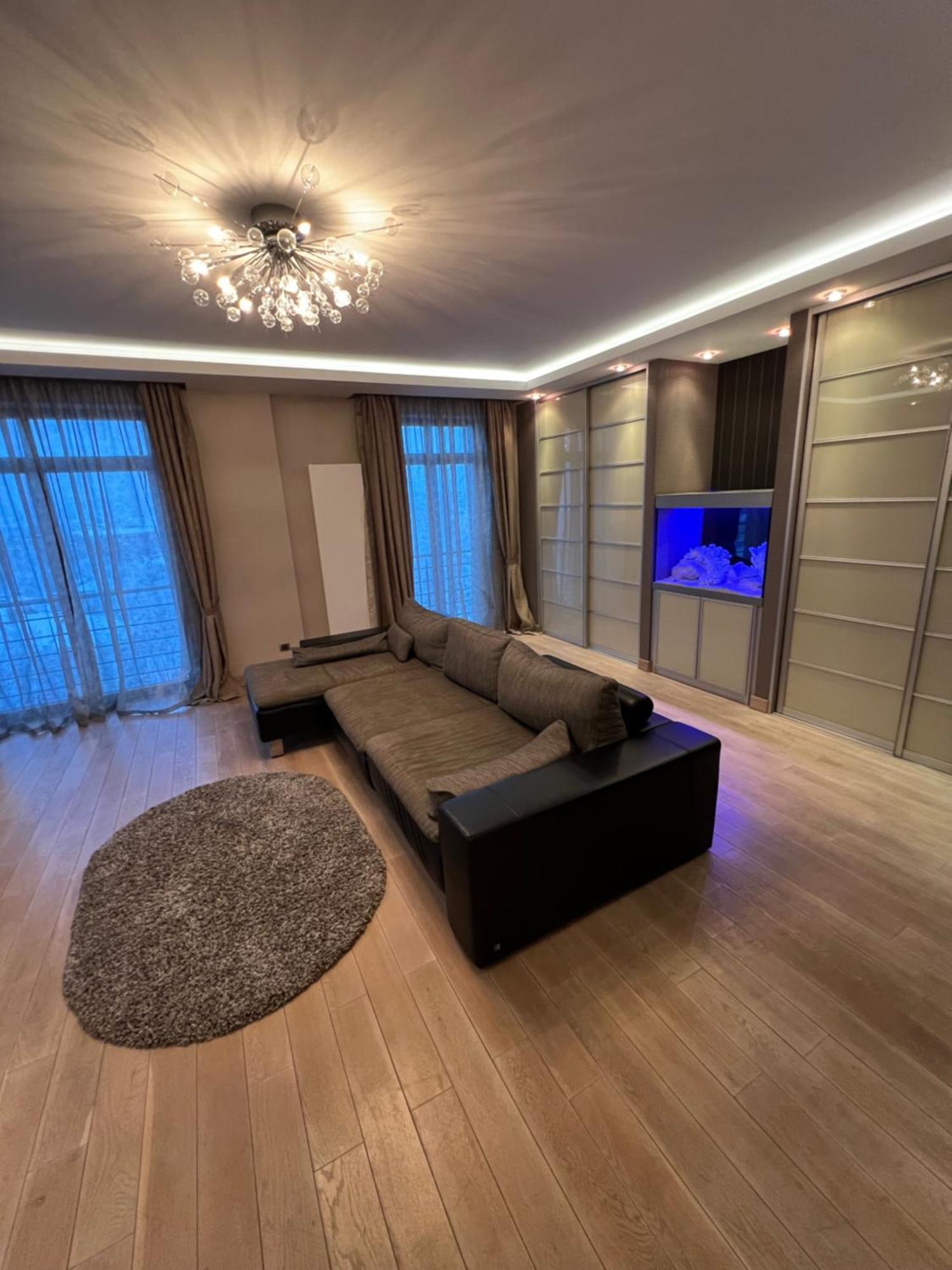 Apartment On Arkhipenka With Panorama View Lviv Buitenkant foto