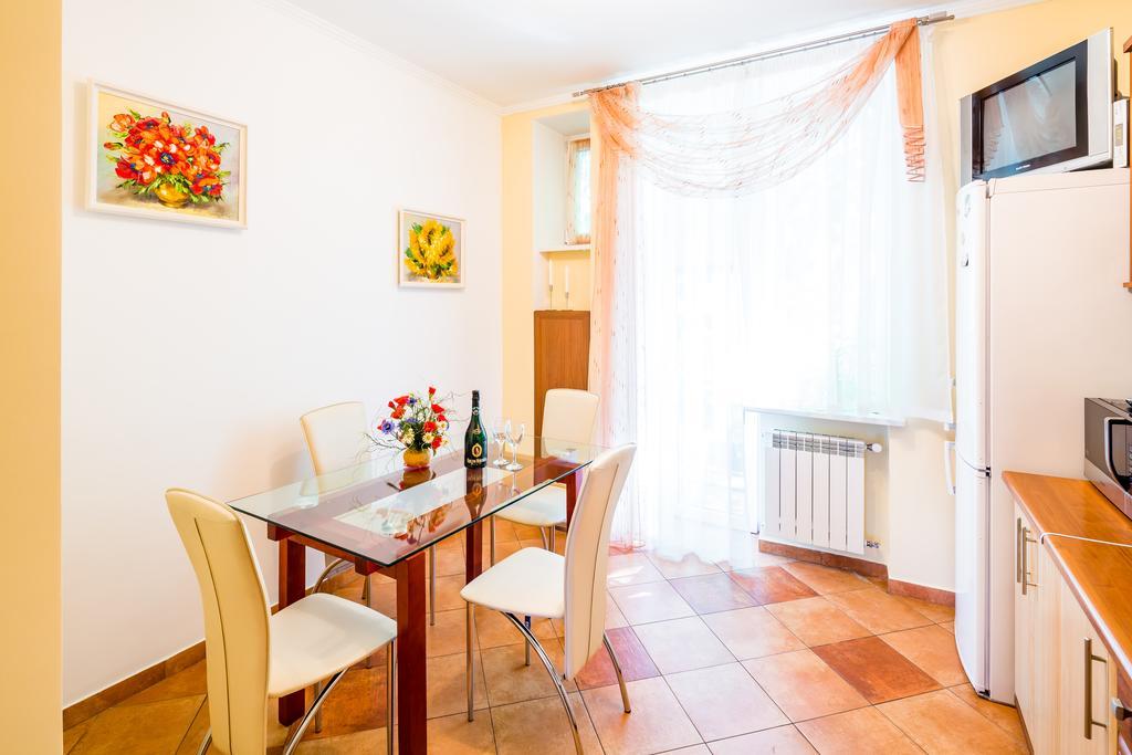 Apartment On Arkhipenka With Panorama View Lviv Buitenkant foto