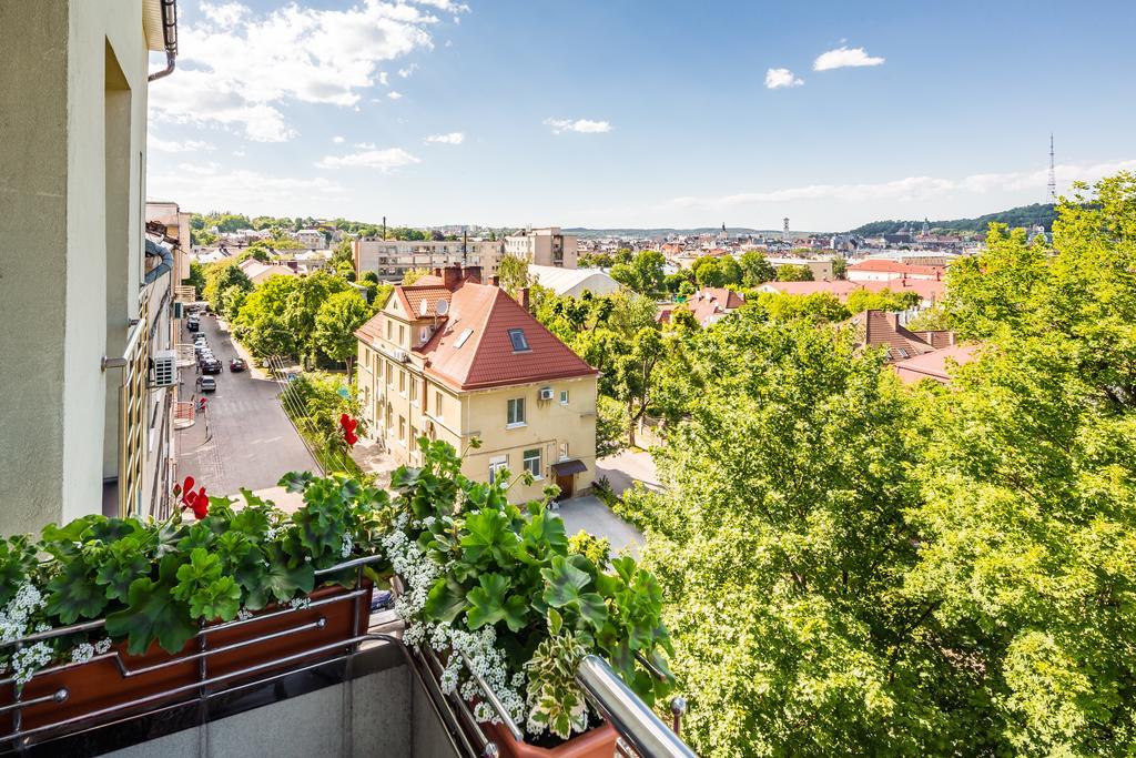 Apartment On Arkhipenka With Panorama View Lviv Buitenkant foto