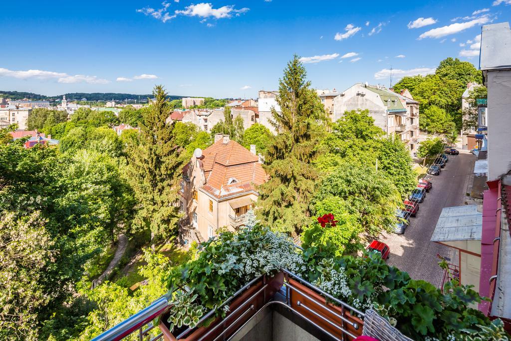 Apartment On Arkhipenka With Panorama View Lviv Buitenkant foto